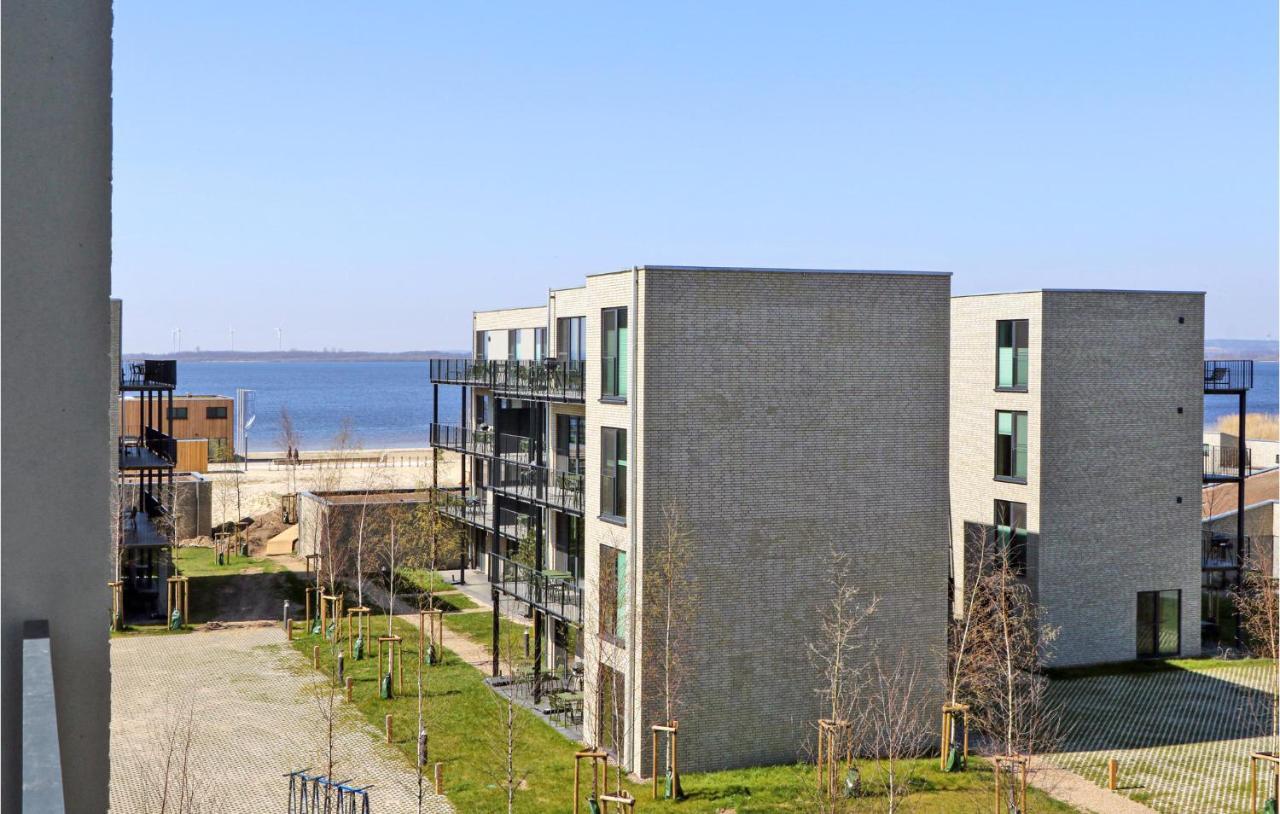 Beach Front Apartment In Lembruch-Duemmer See Bagian luar foto