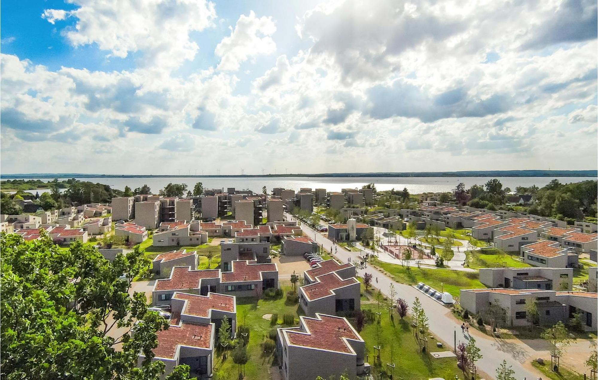 Beach Front Apartment In Lembruch-Duemmer See Bagian luar foto
