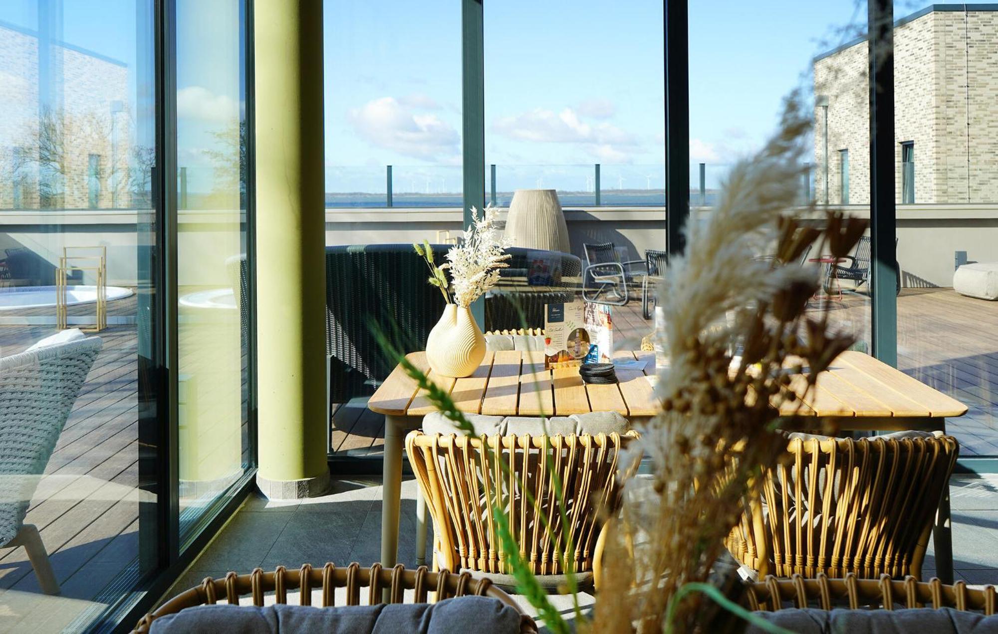 Beach Front Apartment In Lembruch-Duemmer See Bagian luar foto